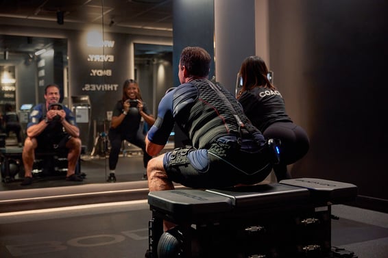 Individuals working out at BODY20